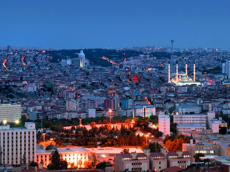 SOA HOLDİNG İLE ANKARA'DA YENİ ULAŞILABİLİR KONUT DÖNEMİ BAŞLIYOR